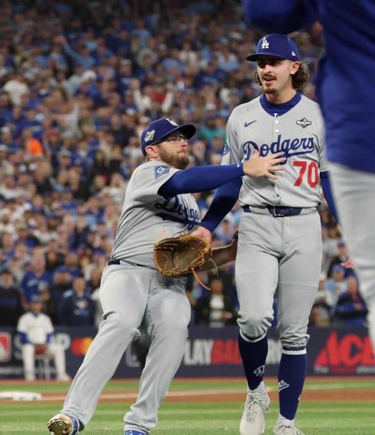 Benches clear at Game 7 of World Series after LA's Wrobleski strikes Toronto's Giménez with fastball